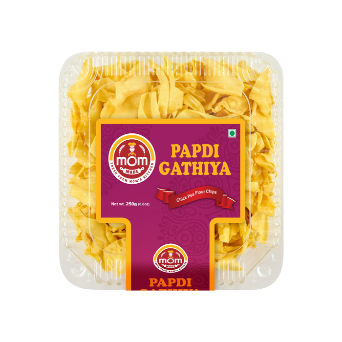 Mom Made Papdi Gathiya Crispy Snack 250g — front view in pack